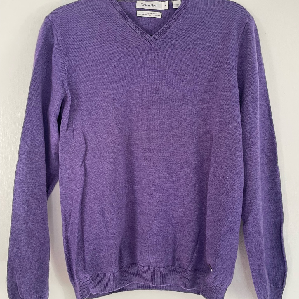 Calvin Klein Merino Wool Men's V-Neck Sweater In Light Purple